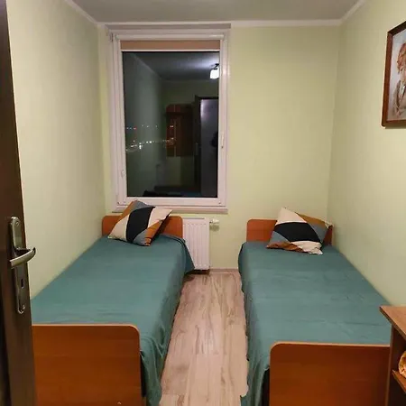 Apartament Zdrojowa 16c דירה *